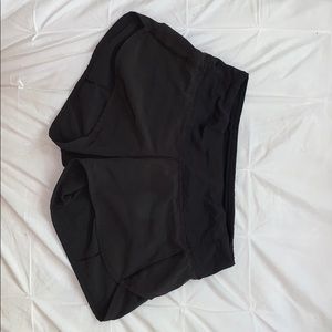 Lululemon Women’s Speed Up Short 
2.5"
